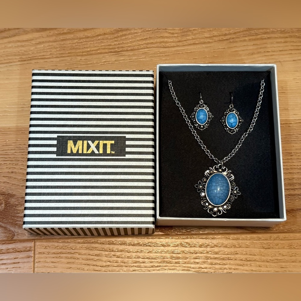 Mixit Blue and Silver Necklace and Earring Set
